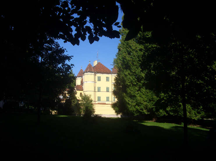 Blick vom Schloßpark auf das Alte Schloß (September 2013)