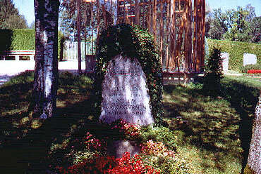 Familiengrab Elly Ney - Willem van Hoogstraten auf dem Neuen Friedhof, Tutzing, Boeckelerstrasse (September 2004)