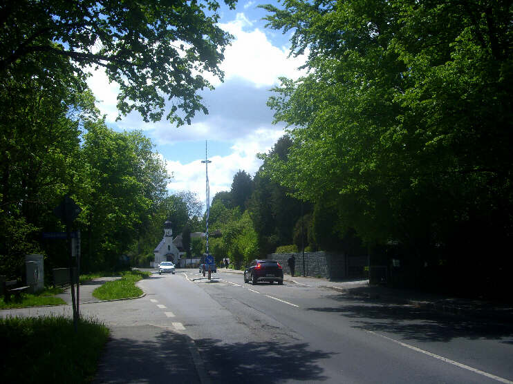 Garatshausen, Weylerstrasse (Mai 2021)